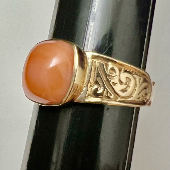 9k Gold Vintage Coral Ring with Matching 14k Coral Pendant - Picture 11 of 16